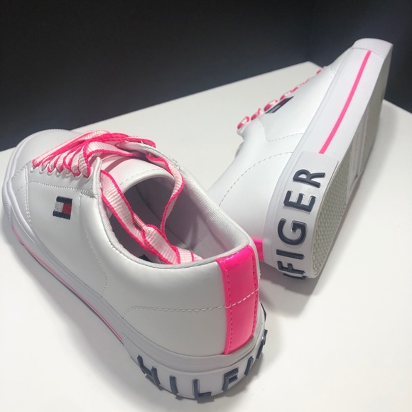 NEW⭐️⭐️⭐️TOMMY HILFIGER FLINT SNEAKERS - Picture 11 of 14